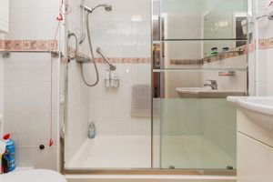SHOWER ROOM- click for photo gallery